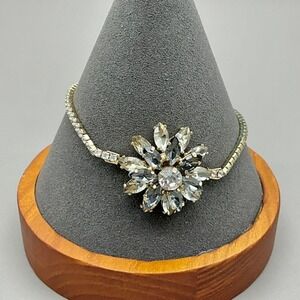 Banana Republic Bracelet Womens Gold Tone Floral Rhinestone Slider 7-9 Inches